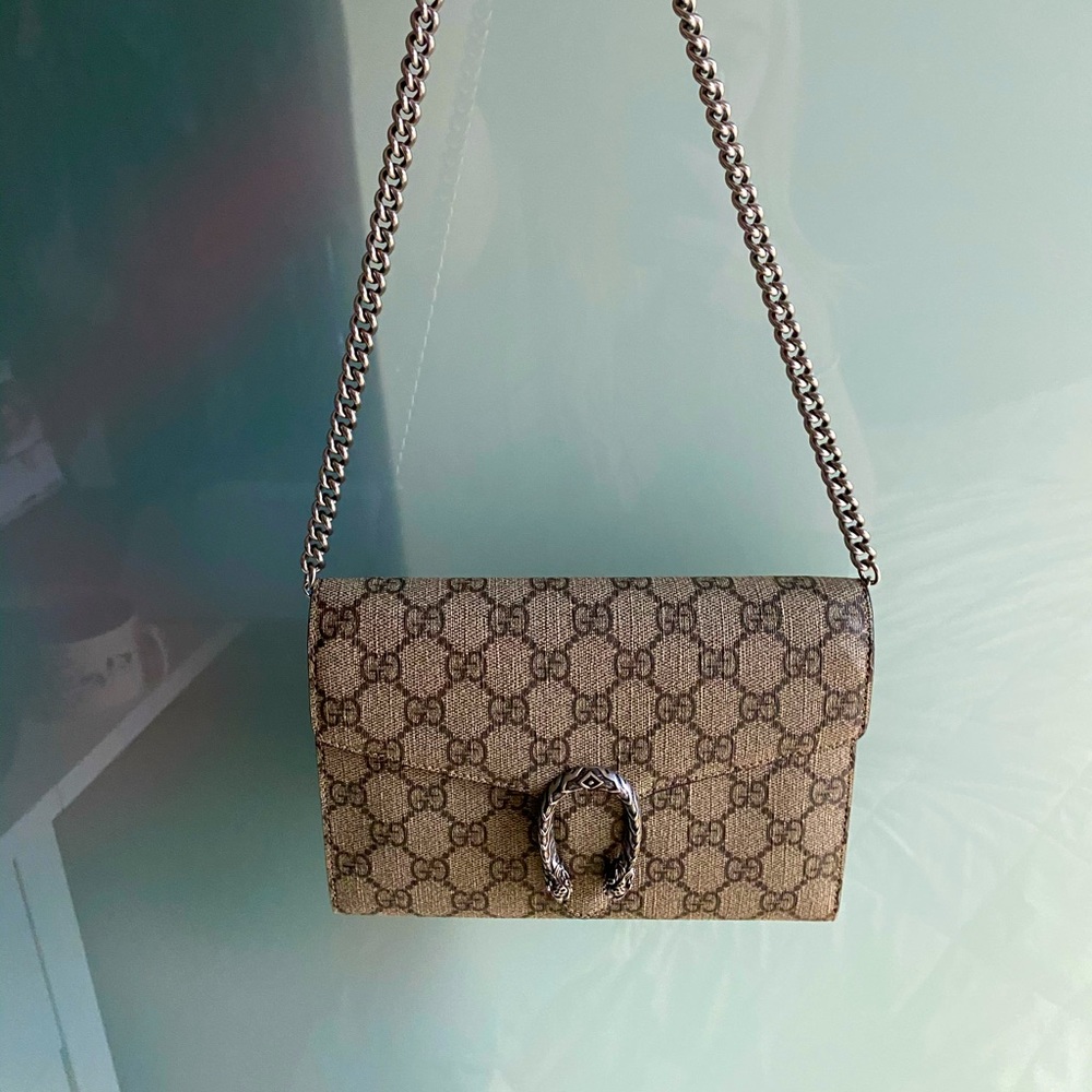 Gucci - Dionysus GG Supreme chain wallet